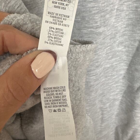 Offline by Aerie Gray Mock Neck Pullover Buttery Soft Sweatshirt Size M Like New - Picture 7 of 7